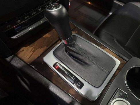 Used 2013 Mercedes-Benz E 350 4MATIC Coupe image 39