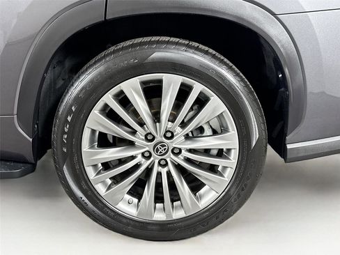 Used 2022 Toyota Highlander Platinum FWD image 49