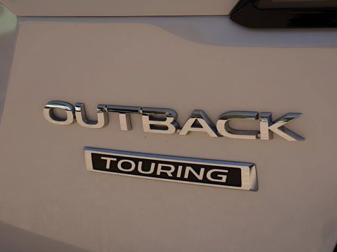 Certified 2023 Subaru Outback Touring AWD/4WD image 9