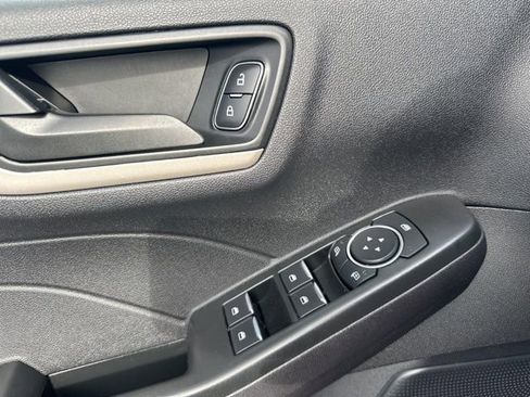 Used 2022 Ford Escape SE w/ SE Sport Appearance Package image 22