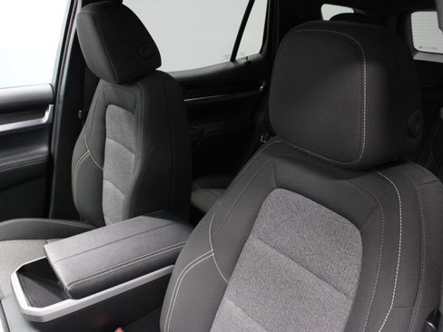 Used 2025 GMC Terrain Elevation AWD/4WD image 27