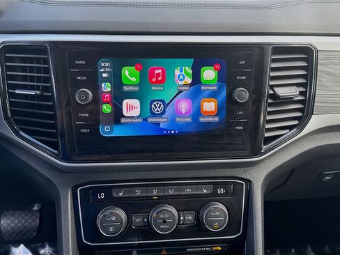 Used 2022 Volkswagen Atlas Cross Sport SE image 12