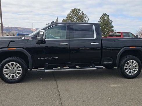 Used 2023 GMC Sierra 2500 Denali w/ Denali Ultimate Package image 5