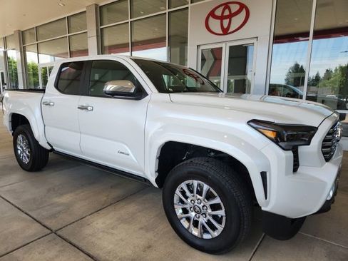 Certified 2024 Toyota Tacoma Limited w/ Limited Package (LT) AWD/4WD image 5