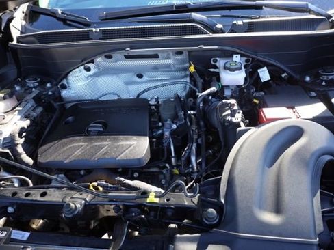 Used 2024 Buick Encore GX Sport Touring image 35