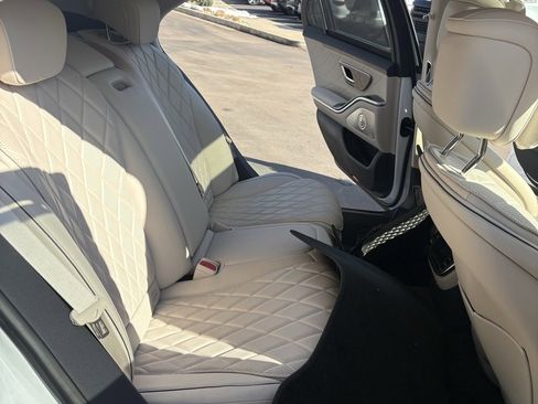 Used 2025 Mercedes-Benz S 580 4MATIC Sedan image 19