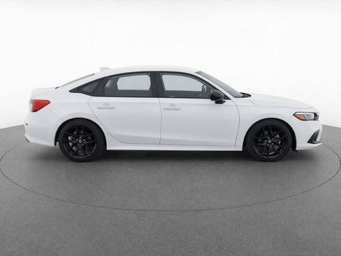 Used 2024 Honda Civic Sport image 7