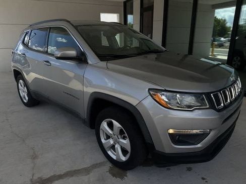 Used 2021 Jeep Compass Latitude w/ Convenience Group AWD/4WD image 12