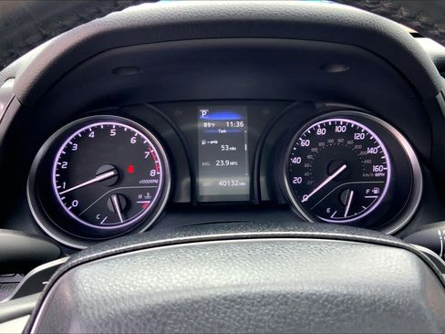 Used 2023 Toyota Camry SE FWD image 24
