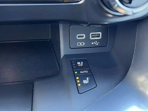 Used 2023 Lexus LX 600 4WD w/ Accessory Package (Z1) image 20