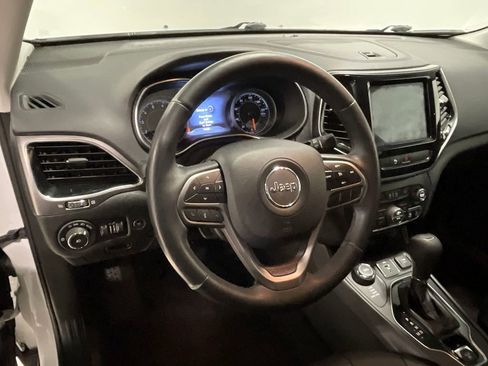 Used 2019 Jeep Cherokee Limited AWD/4WD image 21