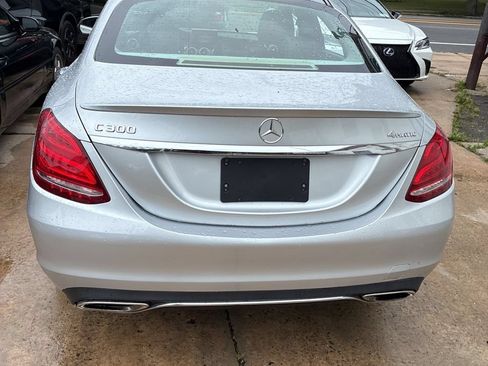 Used 2017 Mercedes-Benz C 300 4MATIC Sedan image 5