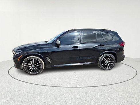 Used 2021 BMW X5 M50i image 3