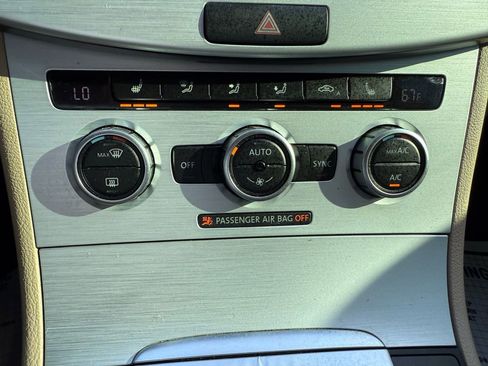 Used 2015 Volkswagen CC Sport image 9