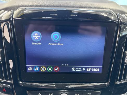 Used 2023 Chevrolet Traverse LT AWD/4WD image 22
