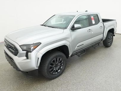 New 2025 Toyota Tacoma SR5