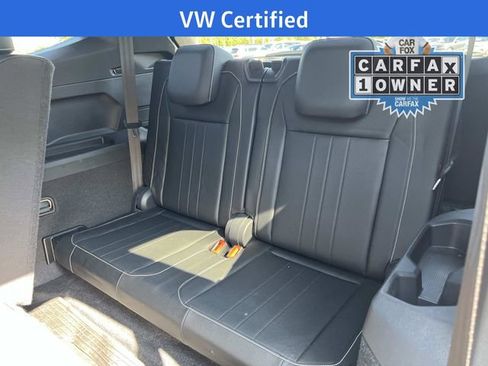 Certified 2023 Volkswagen Tiguan SE R-Line image 28