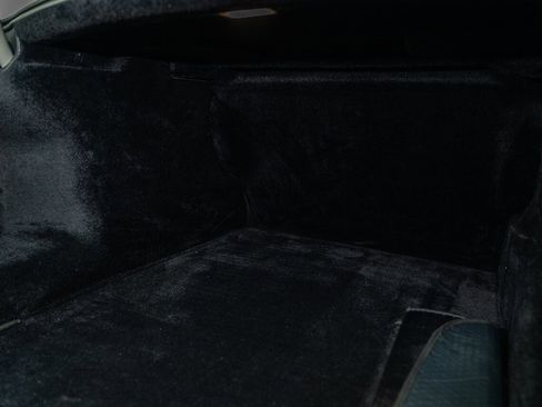 Used 2013 Rolls-Royce Ghost image 36