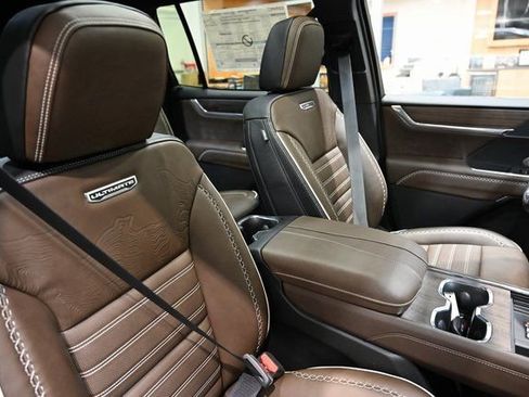 New 2026 GMC Acadia Denali Ultimate w/ LPO, Floor Liner Package image 8