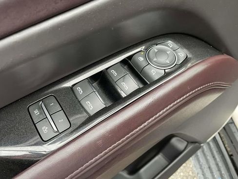 Used 2021 Cadillac Escalade ESV Sport Platinum image 17