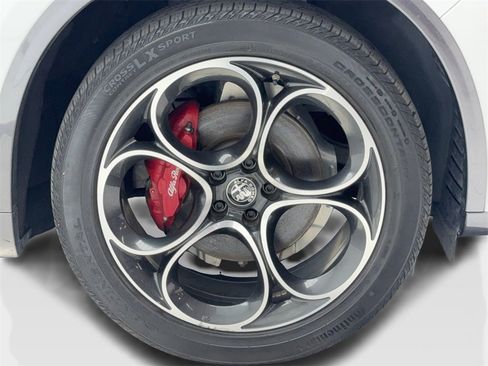Used 2022 Alfa Romeo Stelvio Ti image 50