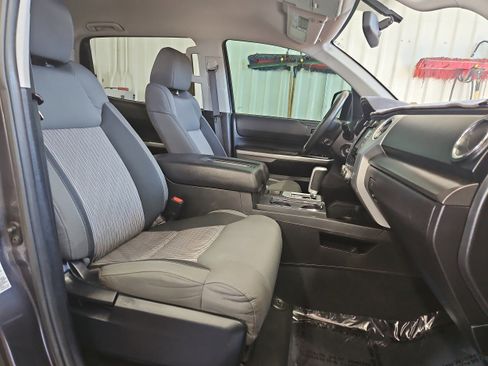 Used 2015 Toyota Tundra SR5 w/ TRD Off Road Package AWD/4WD image 10