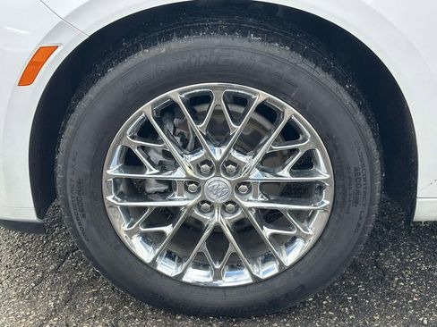 Certified 2023 Buick Enclave Avenir w/ Avenir Technology Package image 8