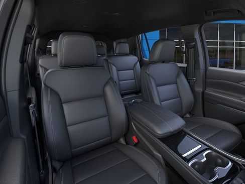 New 2026 Chevrolet Traverse LT w/ Enhanced Driving Package FWD image 16