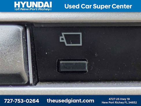 Used 2018 Toyota RAV4 Limited w/ Advanced Technology Package FWD image 27