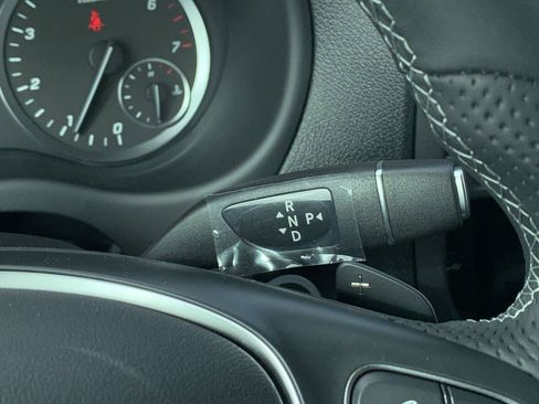 Used 2023 Mercedes-Benz Metris Passenger image 16