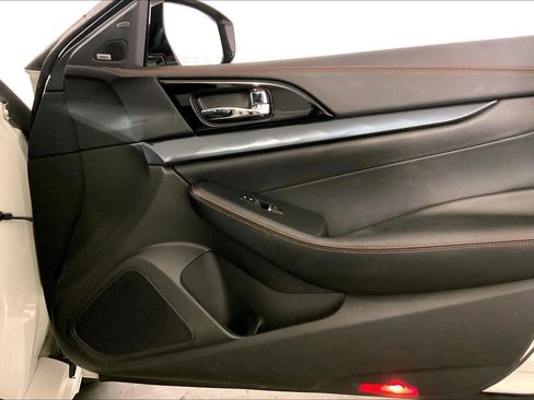 Used 2023 Nissan Maxima SR image 25