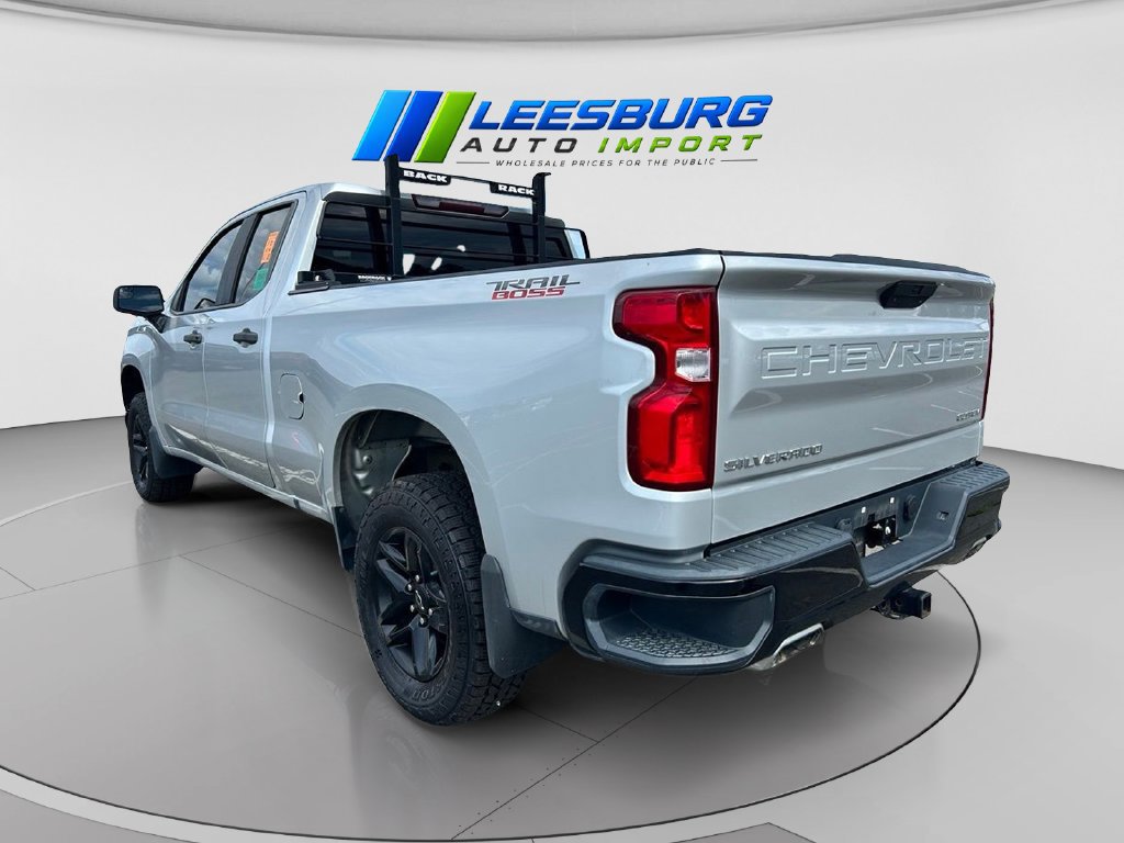 Used 2019 Chevrolet Silverado 1500 Custom Trail Boss w/ Custom Convenience Package AWD/4WD image 4