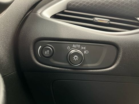 Used 2024 Chevrolet Malibu LT image 14