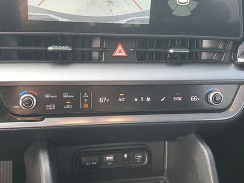 Certified 2024 Kia Sportage EX FWD image 26