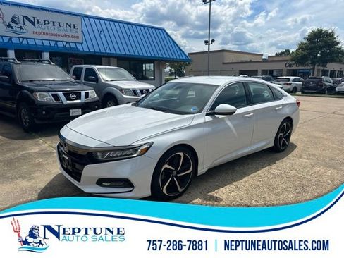 Used 2018 Honda Accord Sport image 1