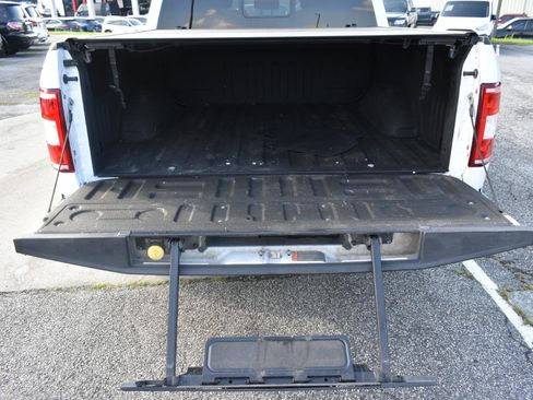 Used 2018 Ford F150 XLT w/ Equipment Group 302A Luxury AWD/4WD image 47