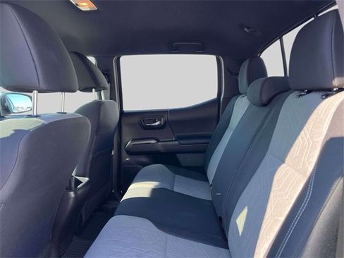 Certified 2023 Toyota Tacoma TRD Off-Road image 9