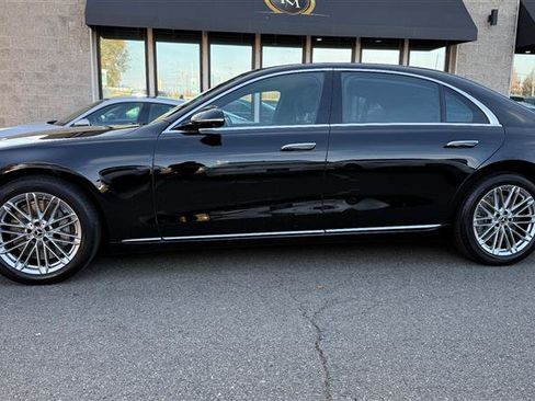 Used 2023 Mercedes-Benz S 580 4MATIC Sedan w/ Warmth & Comfort Package image 2