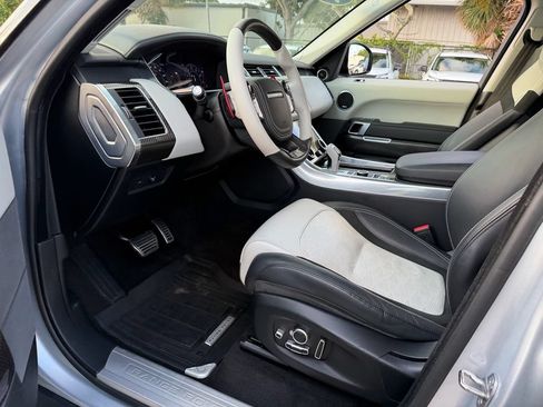Used 2019 Land Rover Range Rover Sport SVR AWD/4WD image 11