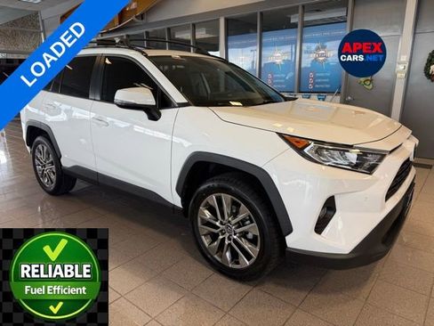 Used 2020 Toyota RAV4 XLE Premium image 1