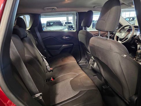 Used 2020 Jeep Cherokee Latitude image 35