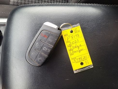 Used 2023 Dodge Charger SXT image 23