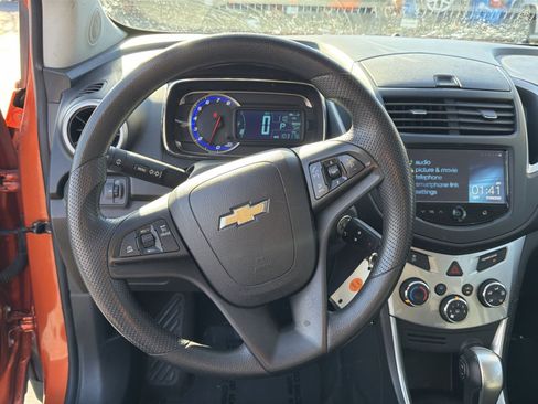 Used 2015 Chevrolet Trax LT image 19
