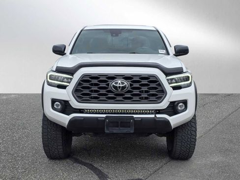 Used 2021 Toyota Tacoma TRD Off-Road w/ TRD Premium Off Road Package AWD/4WD image 8