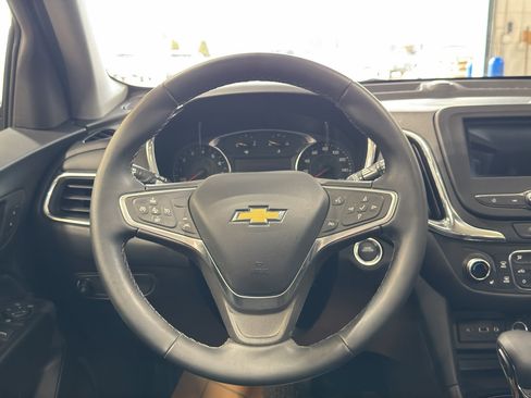 Used 2023 Chevrolet Equinox LT image 28