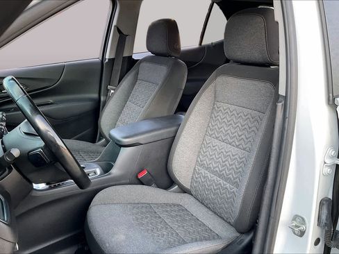 Used 2024 Chevrolet Equinox LT FWD image 9