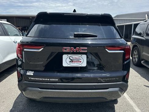 Used 2025 GMC Terrain Elevation AWD/4WD image 4