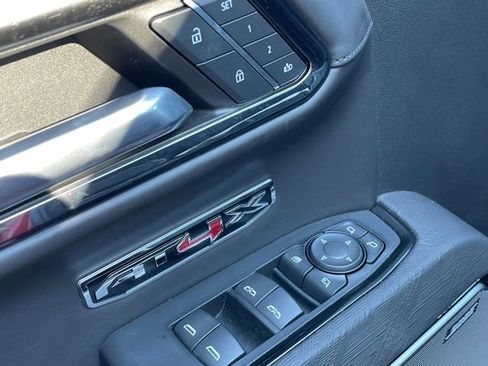 Used 2024 GMC Sierra 1500 AT4X image 21