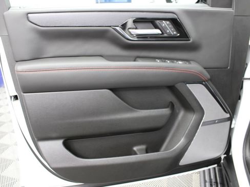 Used 2026 GMC Yukon AT4 Ultimate w/ LPO, Floor Liner Package AWD/4WD image 77