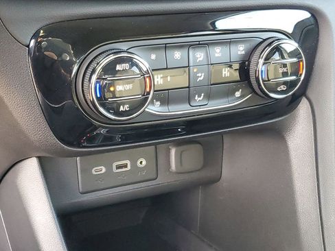 Certified 2023 Buick Encore GX Select image 18